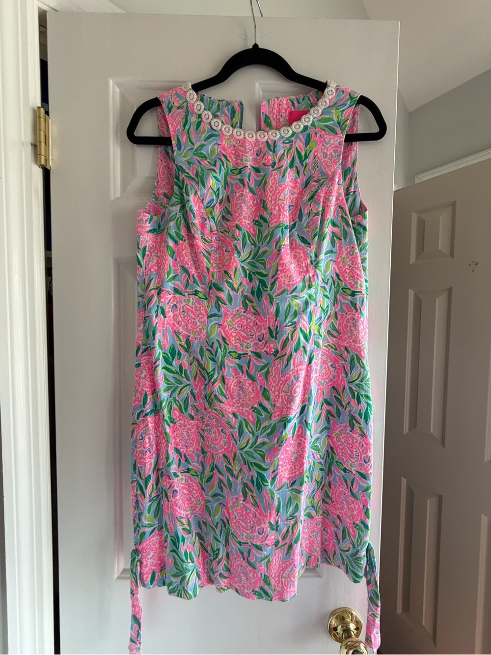 Lilly Pulitzer Pink Floral Sleeveless Shift Dress with Beaded Collar